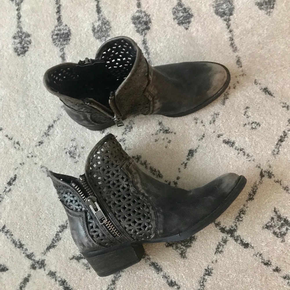 Women’s leather booties